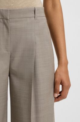 Pantalones regular fit en tejido de lana el&aacute;stica de piel de tibur&oacute;n, Beige claro