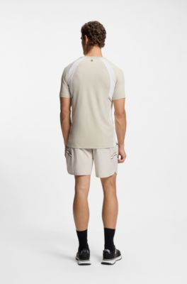 Camiseta slim fit en tejido multiel&aacute;stico, Beige claro