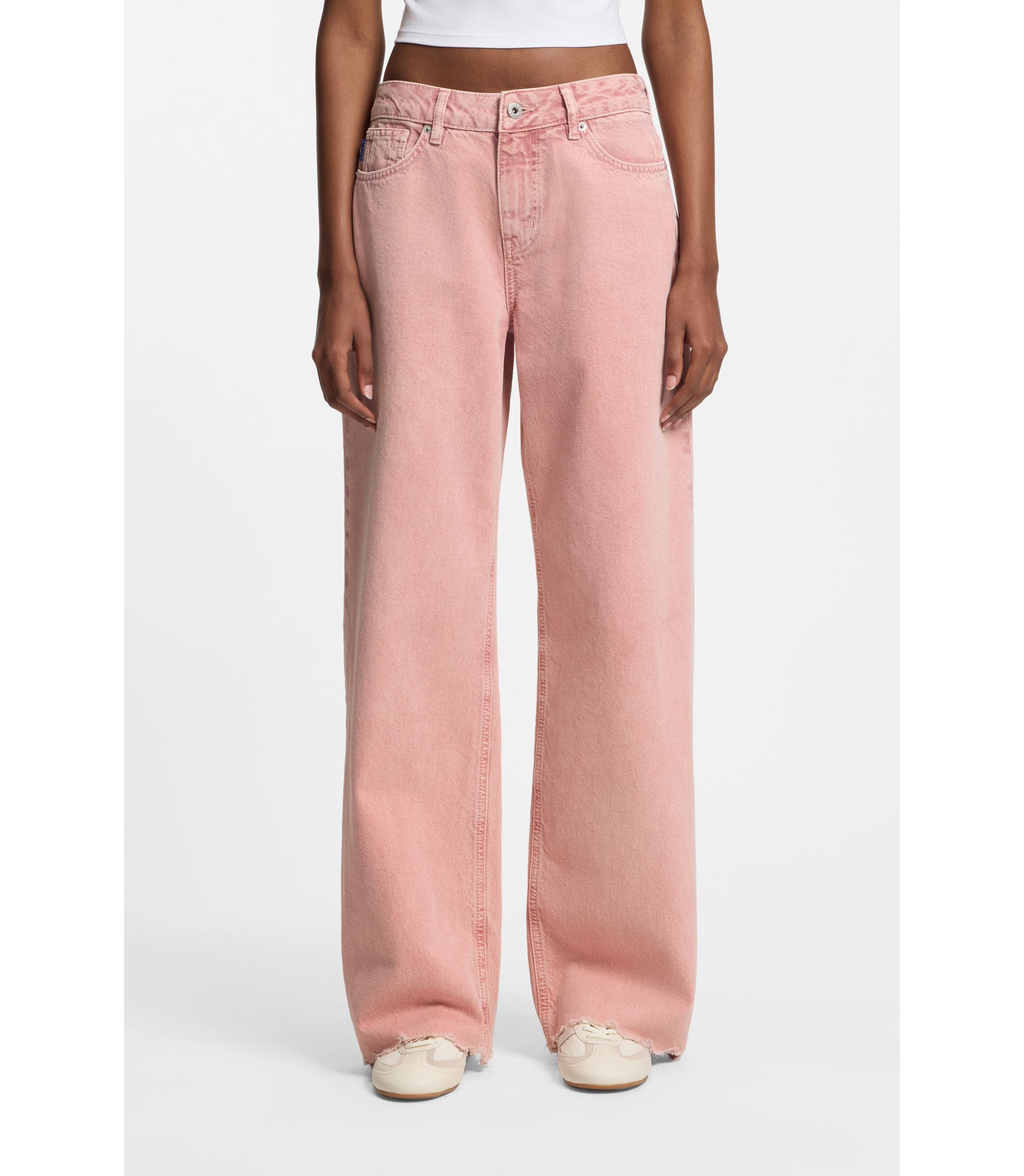 hbna50554725_681_350?wid=1980&