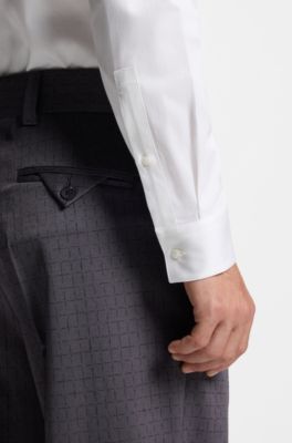 Camisa de corte moderno en algod&oacute;n el&aacute;stico con tapeta oculta, Blanco