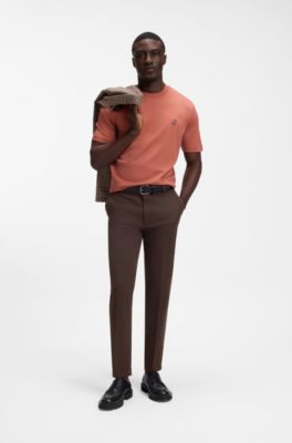 Pantalones modern fit en sarga de algod&oacute;n el&aacute;stica, Marr&oacute;n oscuro