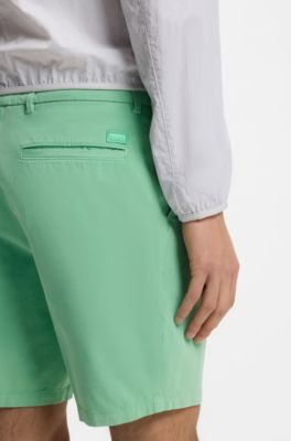 Shorts modern fit de sarga de algod&oacute;n el&aacute;stico, Cal