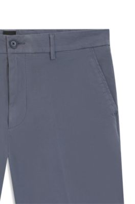 Short moderne en twill de coton stretch, bleu clair