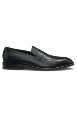 Textured-tongue loafers in leather, Black
