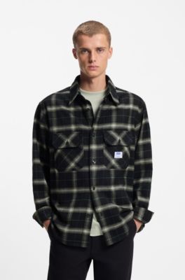 Sobrecamisa oversize fit en sarga de algod&oacute;n a cuadros, Negro