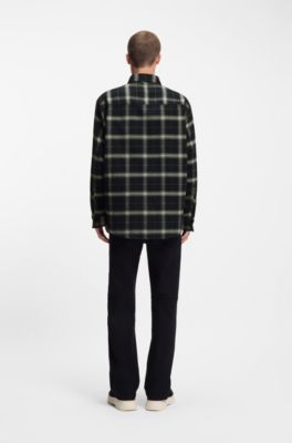 Sobrecamisa oversize fit en sarga de algod&oacute;n a cuadros, Negro