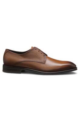 Zapatos Derby en piel lisa y con textura, Marr&oacute;n