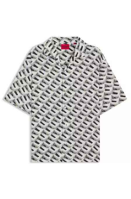 Oversized-fit shirt with statement print