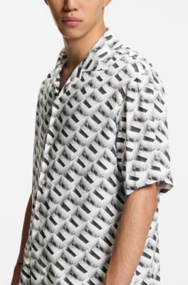 Camisa oversize fit con estampado con car&aacute;cter, Blanco