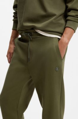 Bas de surv&ecirc;tement en coton m&eacute;lang&eacute; avec &eacute;cusson monogramm&eacute; Double&nbsp;B, Chaux