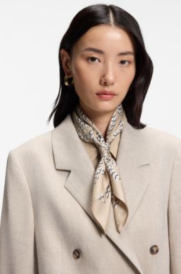 Foulard en soie &agrave; imprim&eacute; monogramme Double B, Beige clair
