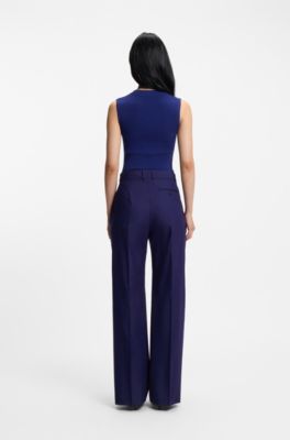 Pantalones de pernera acampanada en sarga de lana virgen, P&uacute;rpura oscuro