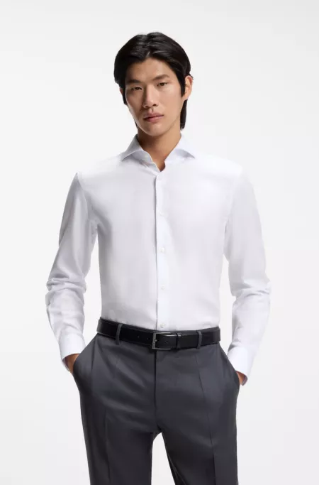 Wrinkle-resistant slim-fit shirt in a cotton blend