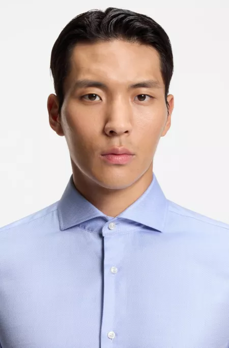 Wrinkle-resistant slim-fit shirt in a cotton blend