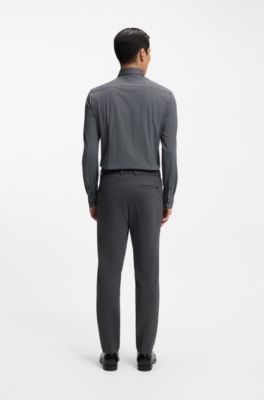 Camisa slim fit de tejido el&aacute;stico t&eacute;cnico hecho en Italia, Negro