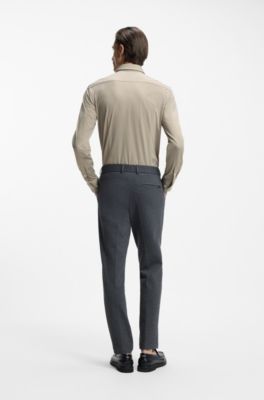 Camisa slim fit de tejido el&aacute;stico t&eacute;cnico hecho en Italia, Caqui