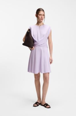 Robe avec d&eacute;tail drap&eacute; et encolure goutte d'eau, Violet clair