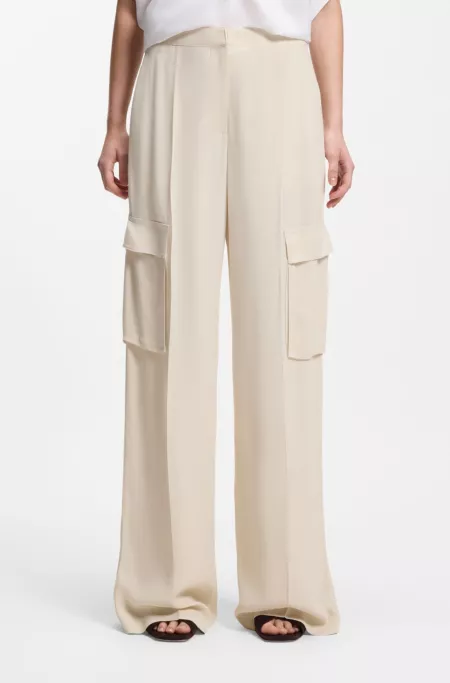 Regular-fit trousers with cargo pockets