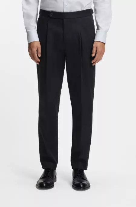 Tapered-fit trousers in stretch cotton