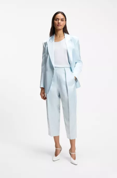 Sleeveless top in stretch silk