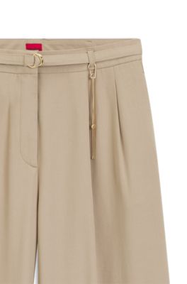 Pantalones straight fit con cadena de mosquet&oacute;n dorada, Marr&oacute;n claro