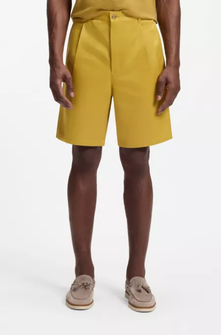 Relaxed-fit shorts in cotton twill