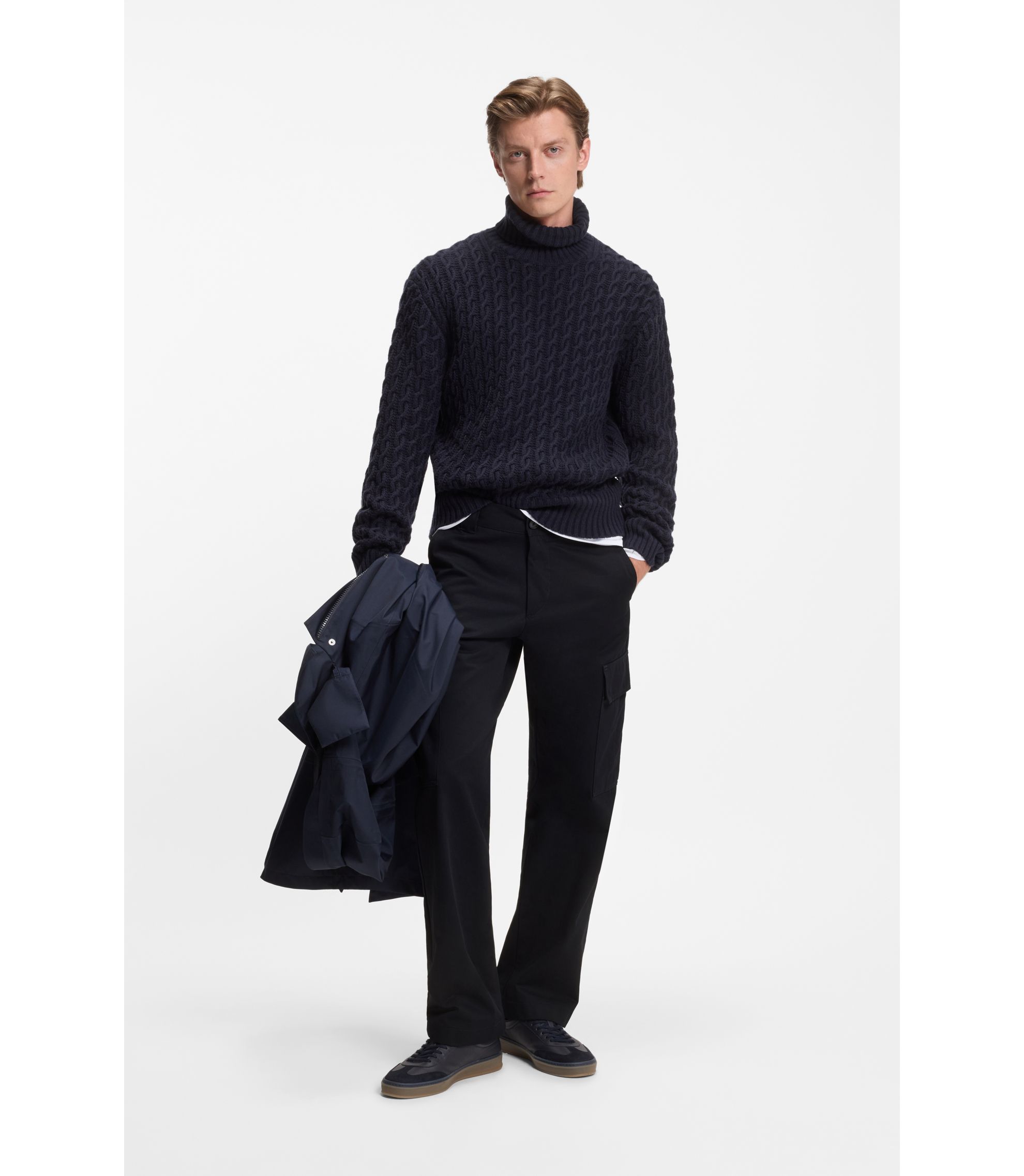 hbna50557462_409_300?wid=1980&