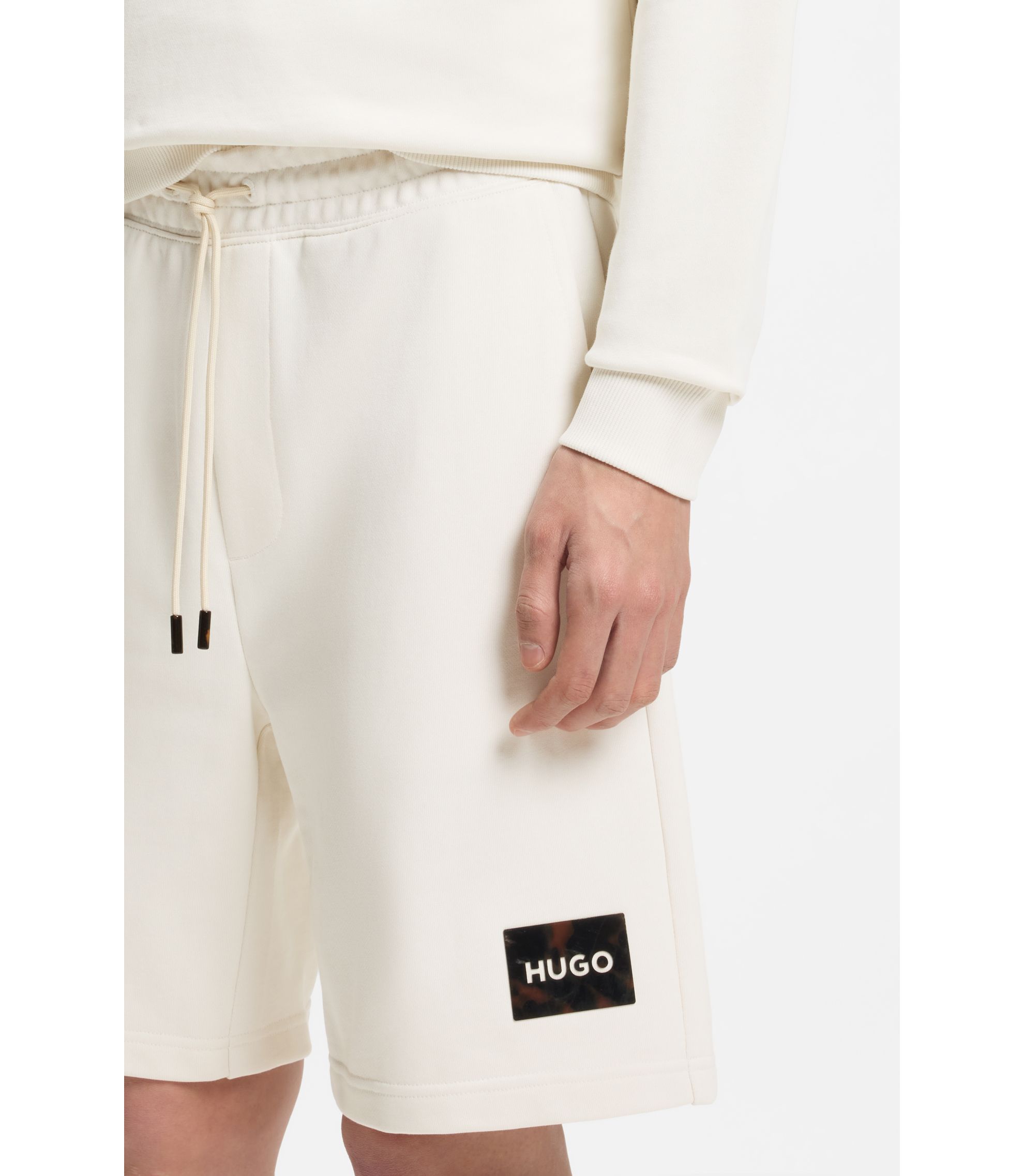 HUGO - Tortoise-logo shorts in cotton terry - White