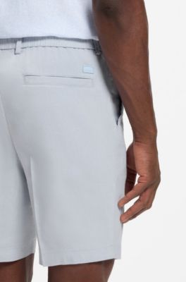 Short coupe moderne en lin m&eacute;lang&eacute;, bleu clair