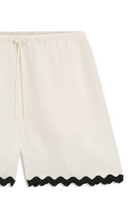 Shorts relaxed fit con cinta en zigzag, Blanco