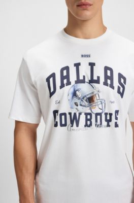 Camiseta BOSS x DALLAS COWBOYS con gr&aacute;fico de casco, Blanco
