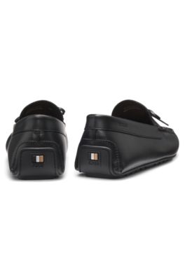 Bow-trim driver moccasins in leather, Black