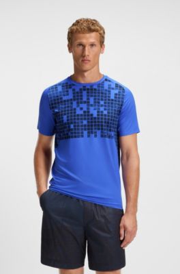 Camiseta slim fit deportiva en malla el&aacute;stica estampada, Azul