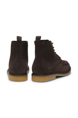Bottines en cuir su&eacute;d&eacute; avec semelle ext&eacute;rieure en cr&ecirc;pe, Marron fonc&eacute;