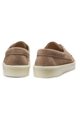 Mocasines de ante con suela de goma ligeramente transl&uacute;cida, Beige