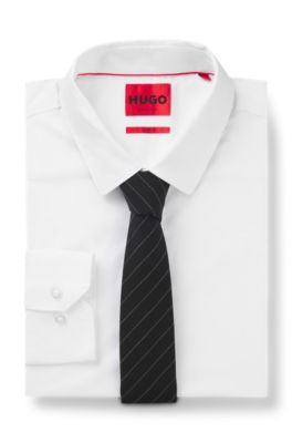 Corbata con rayas diagonales, Negro