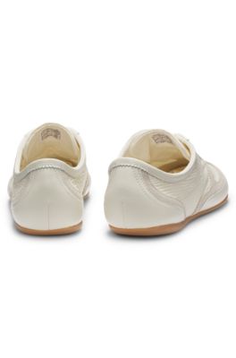 Deportivas de ca&ntilde;a baja con piel y ante, Blanco