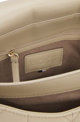 Sac &agrave; bandouli&egrave;re matelass&eacute; avec monogramme Double B, Beige clair