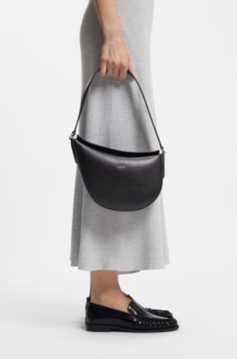 Bolso hobo con colgante de monograma Double&nbsp;B, Negro
