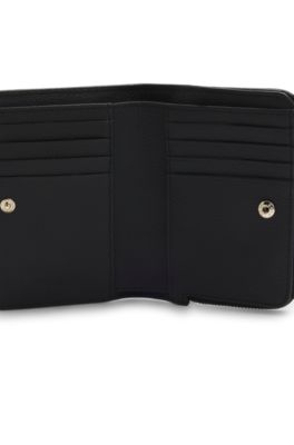 Cartera de piel granulada con letras de logo met&aacute;licas, Negro