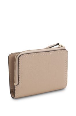 Portefeuille en cuir grain&eacute; avec lettres logo m&eacute;talliques, Rouge clair