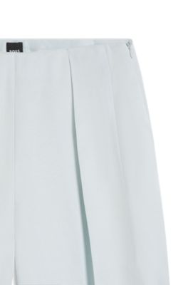 Pantalones relaxed fit en sat&eacute;n con pinzas delanteras, Celeste