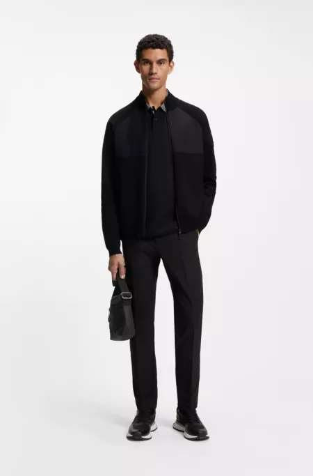 Reflective-detail reporter bag in faux leather