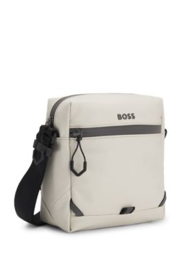 Bolso mensajero de piel sint&eacute;tica con detalles reflectantes, Beige claro
