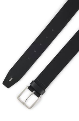 Cintur&oacute;n de piel con letras de logo met&aacute;licas, Negro
