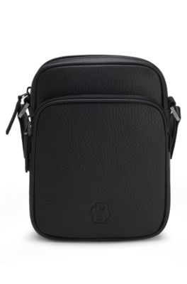 Bolso mensajero de piel italiana con monograma Double&nbsp;B, Negro