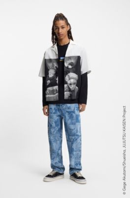 Chemise coupe d&eacute;contract&eacute;e HUGO x Jujutsu Kaisen avec imprim&eacute; de personnage, Blanc