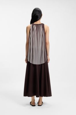 A-line top with two-tone pliss&eacute; pleats, Patterned