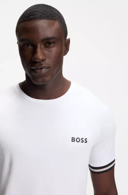 Active slim-fit T-shirt with tennis-ball embossing