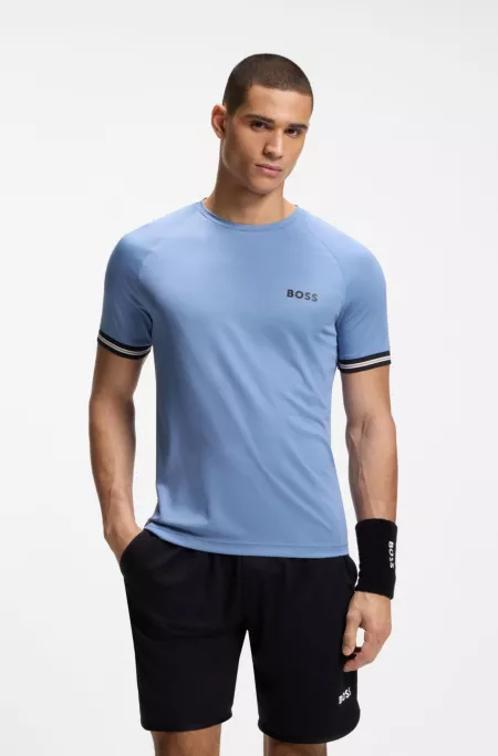 Active slim-fit T-shirt with tennis-ball embossing